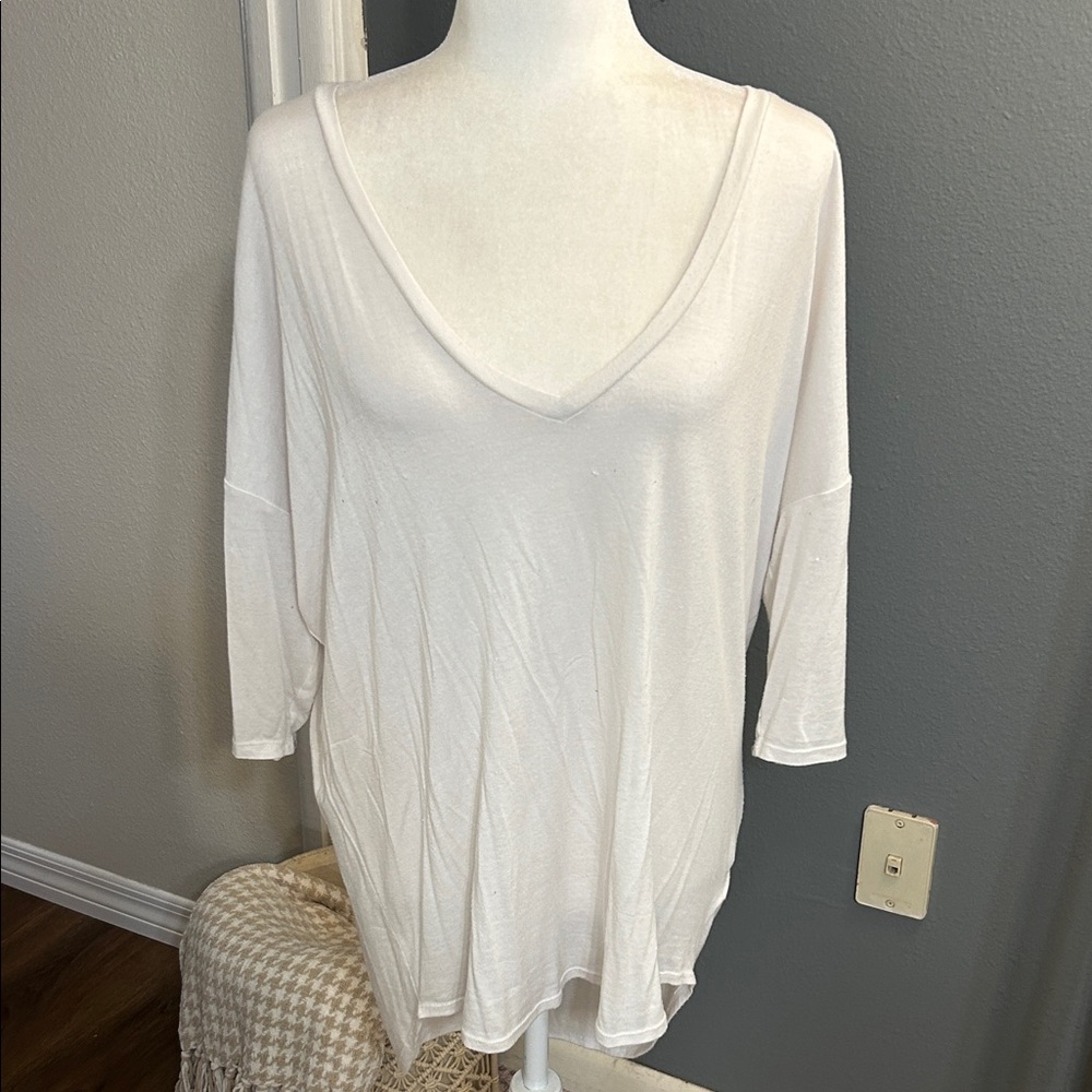 Express Elegant White 3/4 Long Sleeve Tee
